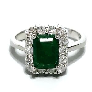 Emerald Silver Ring Size 6.75